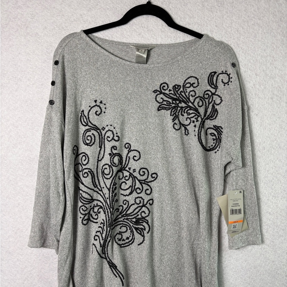 Multiples Heather Gray Long Sleeve Top with Black Swirl Design